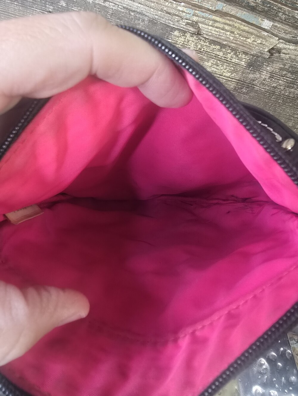 Dooney & Bourke Black Nylon Triple Zip Crossbody Bag Pink Lining - Picture 5 of 7